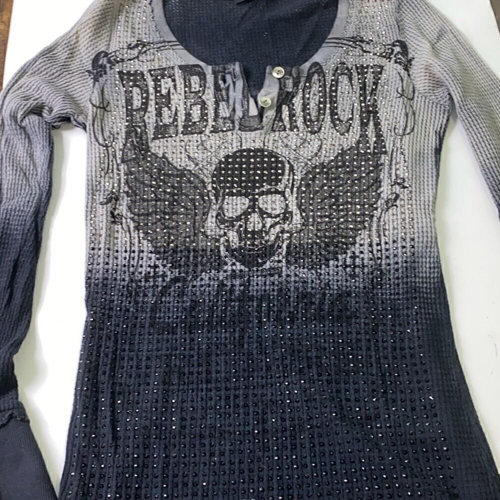 Voice of California Y2K skull blinged out ombre waffle knit shirt top M